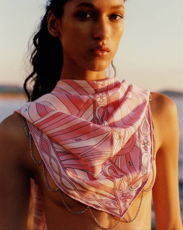 10 Summer Scarves your Wardrobe Needs!