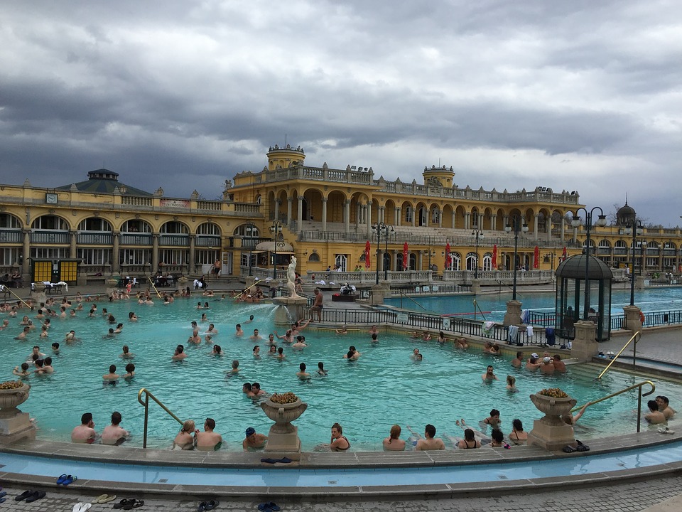 Szechenyi (@baklava, pixabay.com)