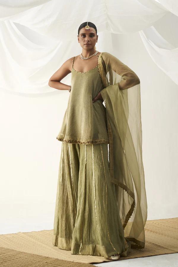 This Rakhi, Amp Up Your Style Quotient with these Stunning Ethnic Outfits-Image 2