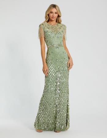 Dress Like Royalty With These Bridgerton-Inspired Outfits-Image 1-2