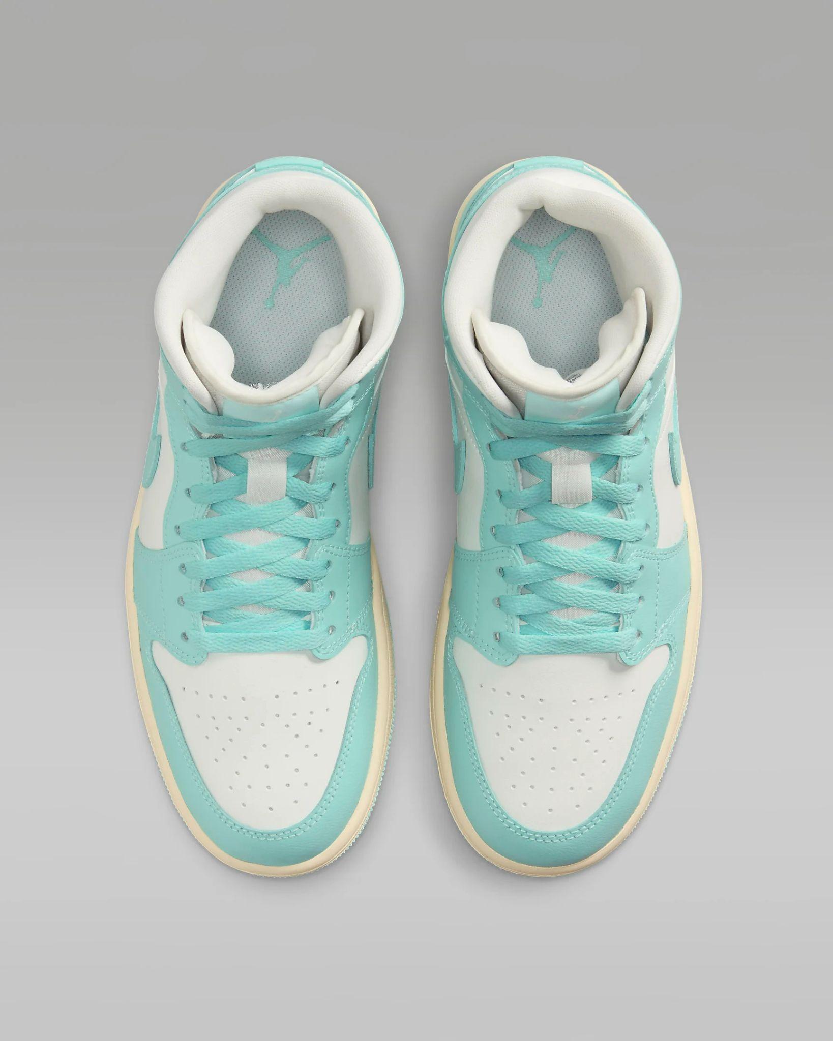 Sneaker Trends You’re About to See Everywhere This Year-Image 7